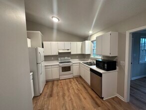 161 Mill Creek Dr in Youngsville, NC - Building Photo - Building Photo