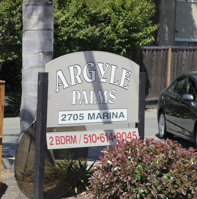 Argyle Apartments in San Leandro, CA - Foto de edificio - Building Photo