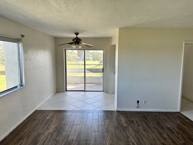 3645 Boca Ciega Dr in Naples, FL - Foto de edificio - Building Photo