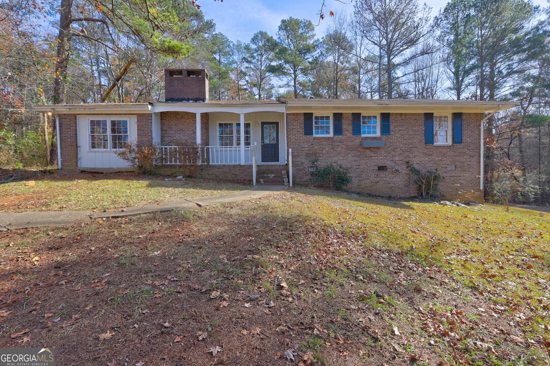 9145 Westview Dr SW in Covington, GA - Building Photo