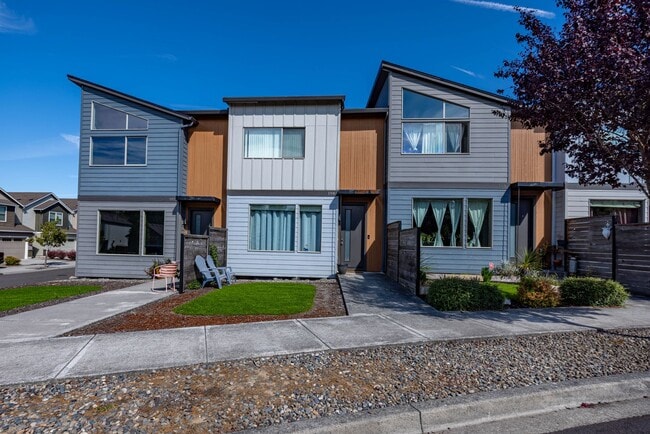 property at 188 N 43rd Pl