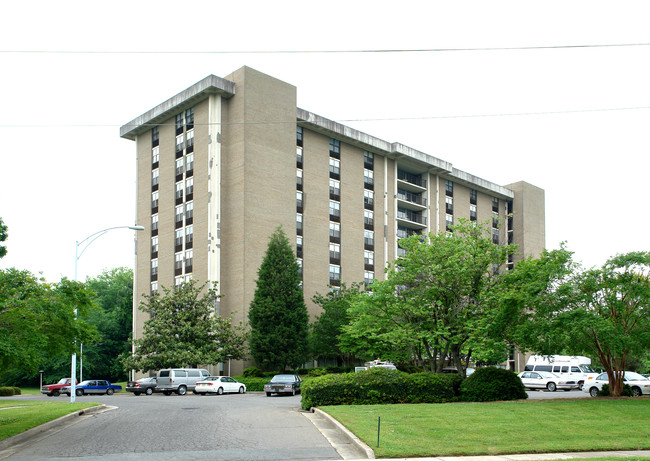 Charlottetown Terrace in Charlotte, NC - Foto de edificio - Building Photo