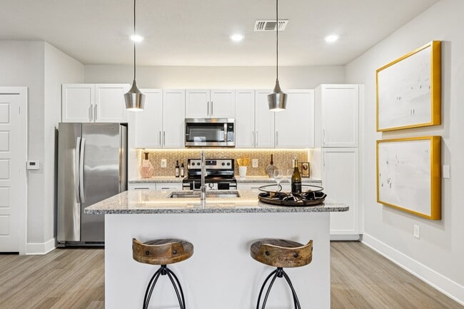 Cortland Reunion in Kissimmee, FL - Building Photo - Building Photo