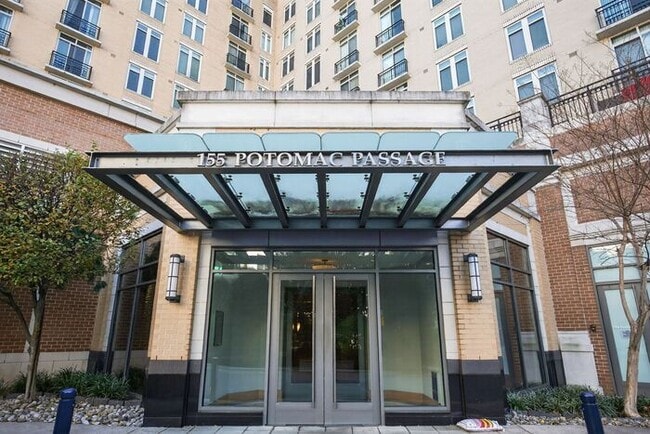 155 Potomac Passage