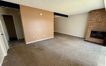 7995 E Mississippi Ave in Denver, CO - Building Photo - Building Photo