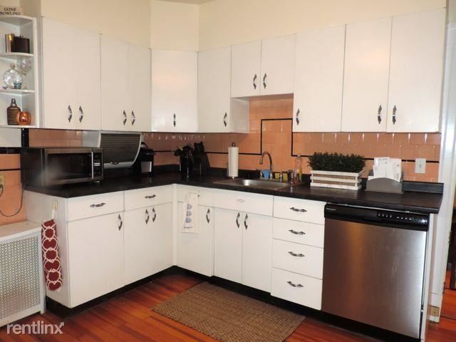 419 E 7th St-Unit -# 1 in Boston, MA - Building Photo