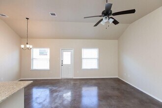 189 Joanne Lp in Buda, TX - Building Photo - Building Photo