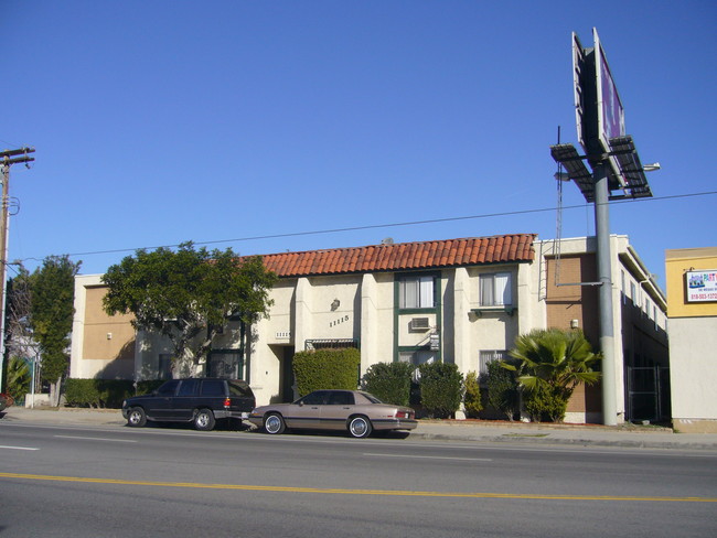 Sherman Way Apartments in Sun Valley, CA - Building Photo - Building Photo