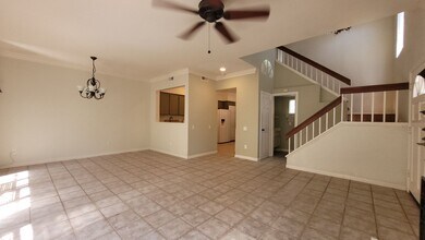13350 Tiverton Rd in San Diego, CA - Building Photo - Building Photo