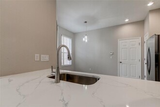 11068 Windsor Pl Cir in Tampa, FL - Building Photo - Building Photo