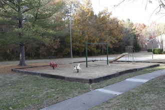 Woodside Apartments in Iva, SC - Building Photo - Building Photo