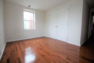 2829 W Girard Ave in Philadelphia, PA - Building Photo - Building Photo