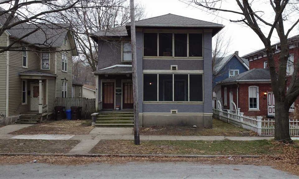 409 Grove St in Rockford, IL - Building Photo