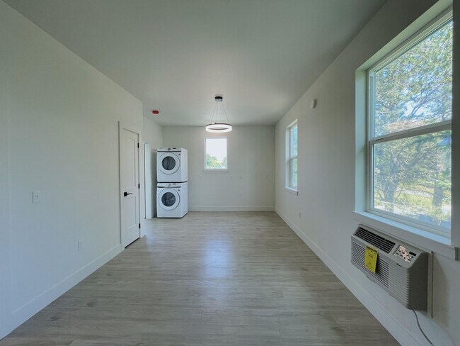 1807 E F St in Moscow, ID - Foto de edificio - Building Photo