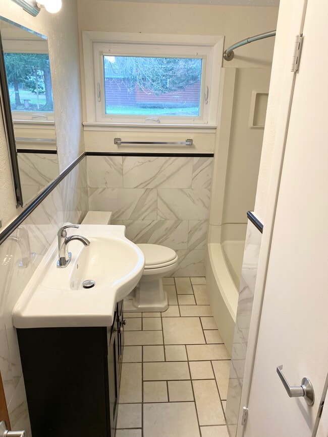 4675 Tulane Ave in Erie, PA - Building Photo - Building Photo