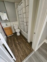 287 Lake Ave, Unit 7 in Manchester, NH - Building Photo - Building Photo