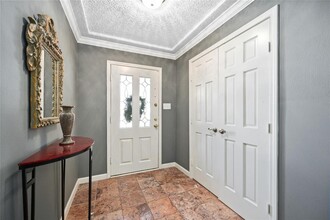 10707 Riverview Dr in Houston, TX - Building Photo - Building Photo