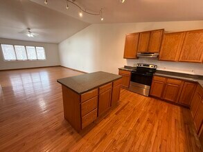 4002 Alvarez Ave in Madison, WI - Building Photo - Building Photo