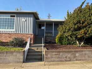 4806 Lodi Way in Castro Valley, CA - Building Photo - Building Photo