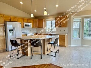 266 All Sky Dr in Colorado Springs, CO - Foto de edificio - Building Photo