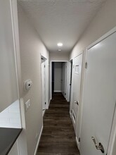 623 E Cedar Ave in Burbank, CA - Building Photo - Building Photo