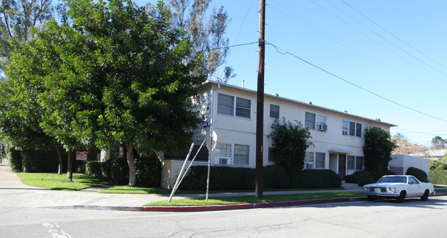 11667-11673 Chandler Blvd in North Hollywood, CA - Foto de edificio - Building Photo