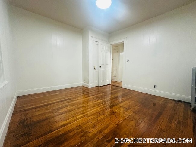 28 Bullard St