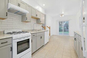 27 Leroy Ave in Valhalla, NY - Building Photo - Building Photo