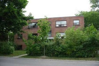 36 S Church St in Richmond Hill, ON - Building Photo - Building Photo