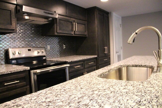 458 Westcrest Dr in Nashville, TN - Building Photo - Building Photo