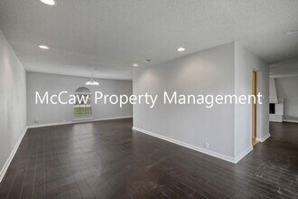 1736 Brown Trail in Hurst, TX - Building Photo - Building Photo