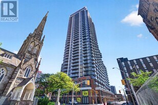 75 James St S in Hamilton, ON - Building Photo