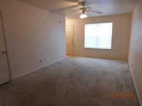 2811 Cantabrian Dr in Killeen, TX - Building Photo - Building Photo