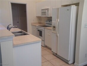 1117 Venetia St in Lehigh Acres, FL - Building Photo - Building Photo