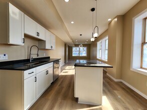 1039 Payne Ave in St. Paul, MN - Building Photo - Building Photo