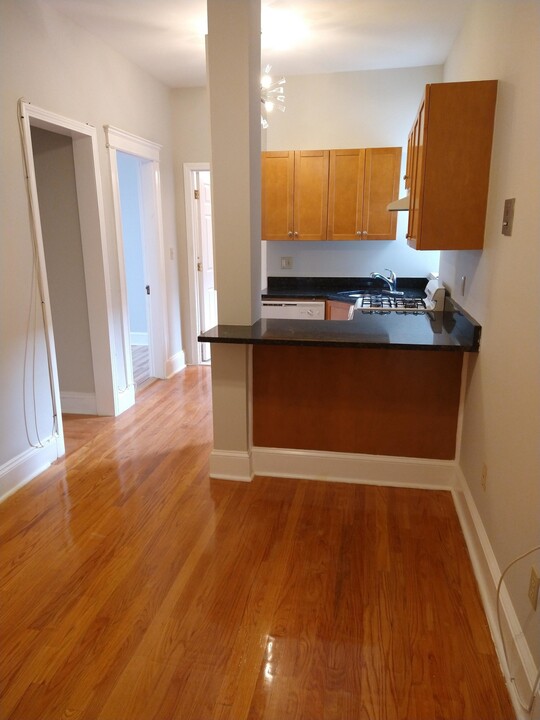 2 Albemarle Ct, Unit 5 in Boston, MA - Building Photo