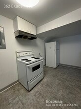 362 Bruce Ave in Windsor, ON - Building Photo - Building Photo