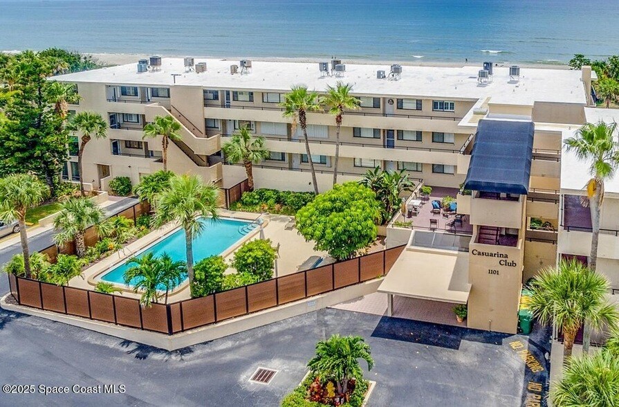 1101 S Miramar Ave, Unit 303 in Indialantic, FL - Building Photo