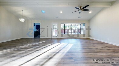 2120 Wychwood Dr in Austin, TX - Building Photo - Building Photo