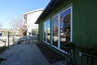 6484 Wynkoop St in Los Angeles, CA - Building Photo - Building Photo