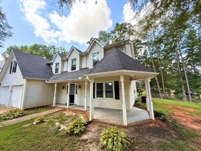 107 Courtneybrook Trail in Mauldin, SC - Building Photo - Building Photo