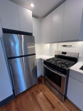 568 Communipaw Ave in Jersey City, NJ - Foto de edificio - Building Photo