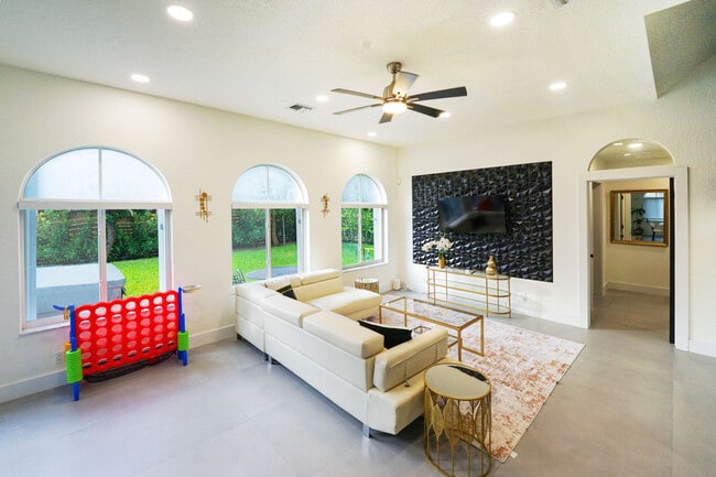 2609 Center Ave in Fort Lauderdale, FL - Building Photo - Building Photo