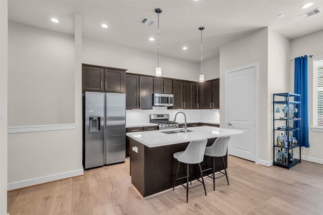 property at 144 Knightsbridge Park Ln