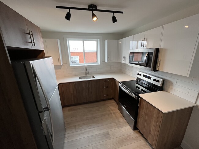 property at 107 Pinecrest Dr