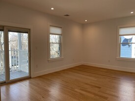 394 Ashmont St, Unit 2 in Boston, MA - Building Photo - Building Photo