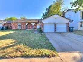 4124 Overland Dr in Del City, OK - Building Photo
