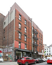 86-88 Thompson St in New York, NY - Building Photo - Building Photo