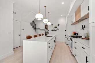 75 Old Harbor St in Boston, MA - Building Photo - Building Photo