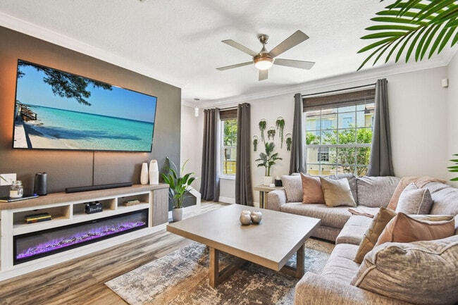 3174 Bayshore Oaks Dr in Tampa, FL - Building Photo - Building Photo